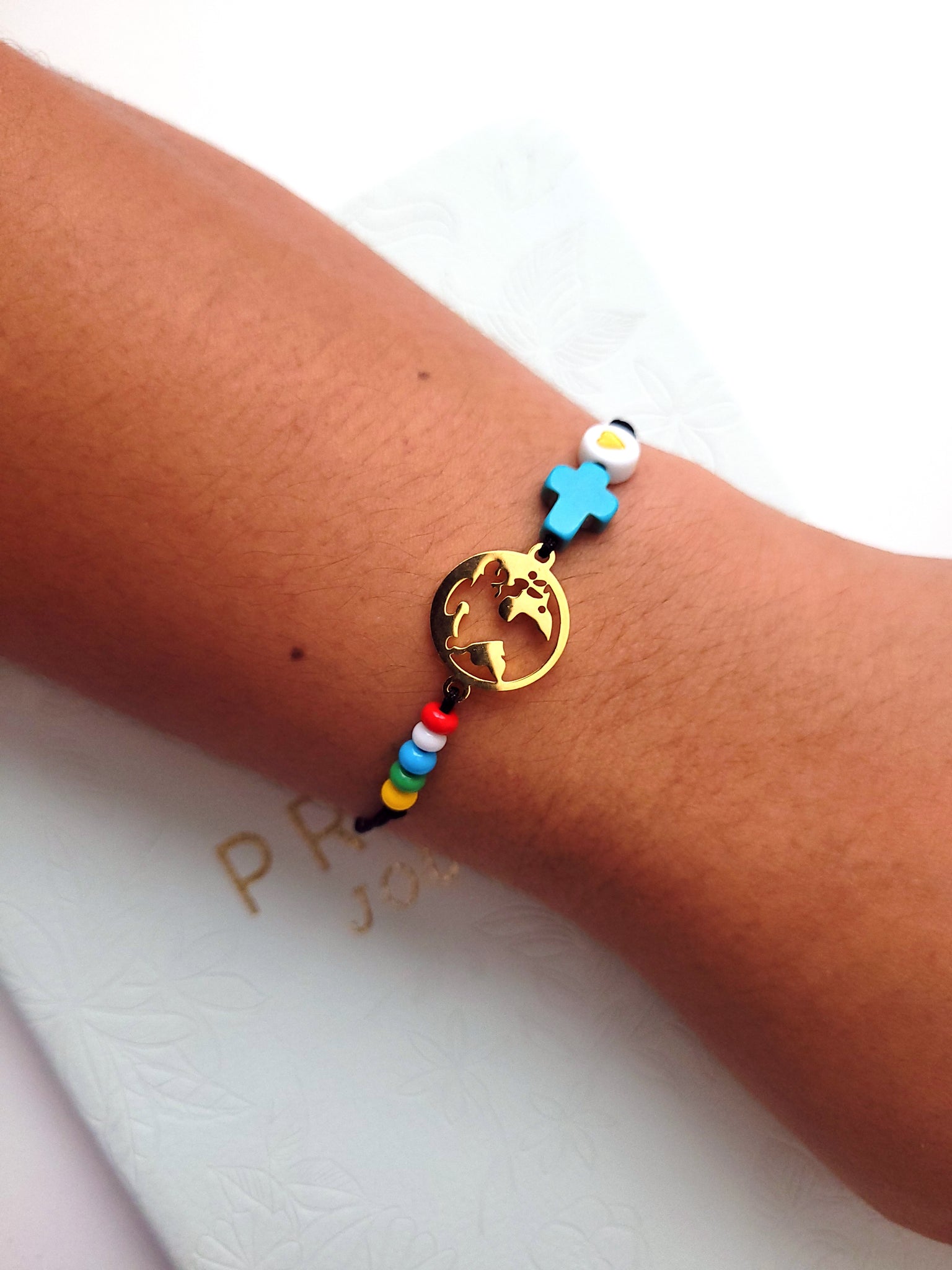 Pulsera: "La alegría es misionera"