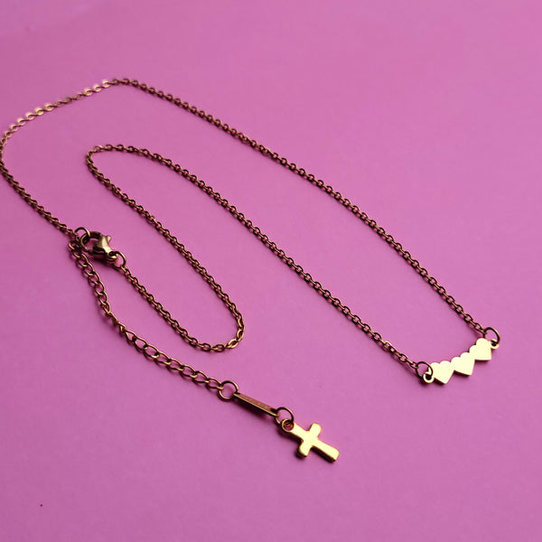 Cadena: Triple corazón