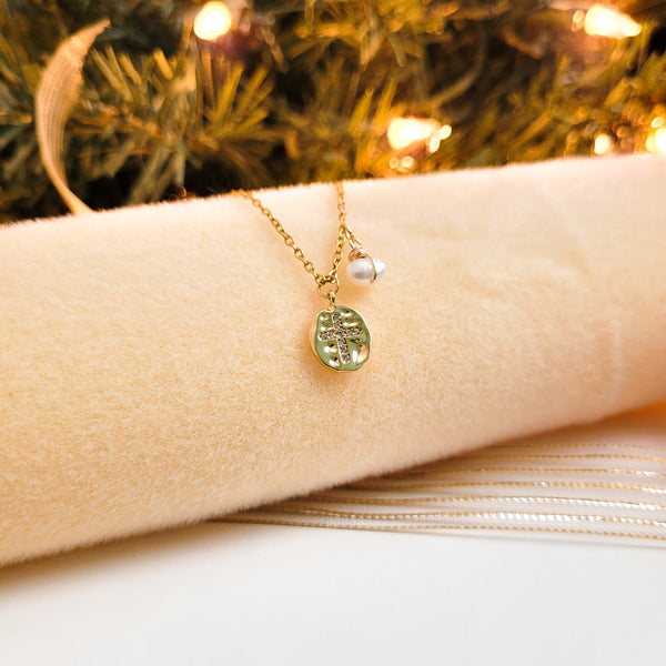 Cadena con Cruz y Perla