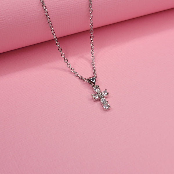 Cadena: Cruz brillante