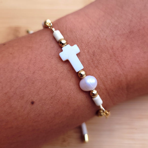 Pulsera con cruz, perla y pez