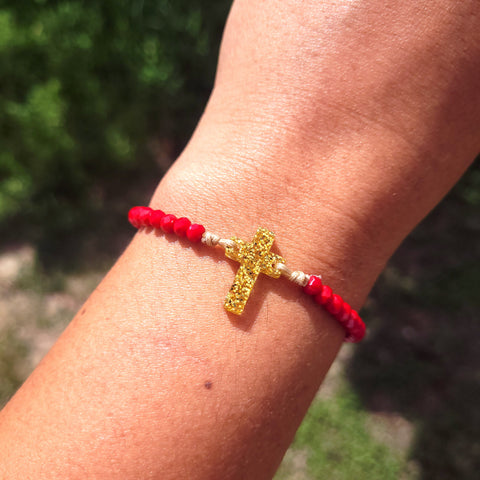 Pulsera con Cruz Dorada